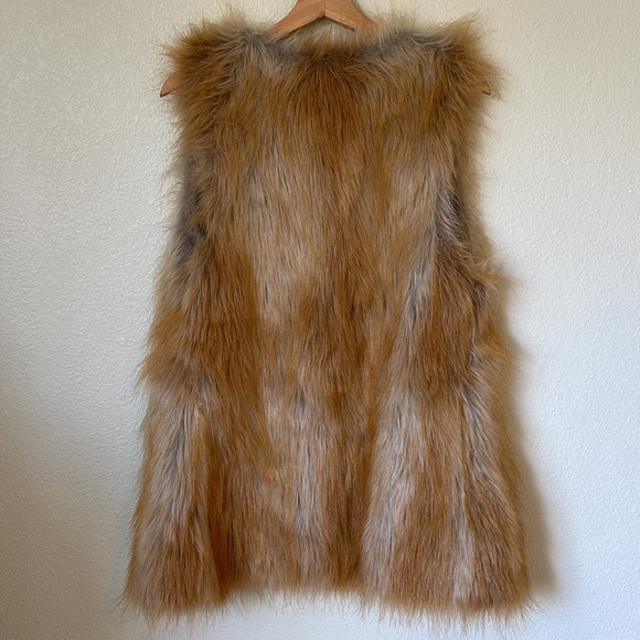 sanctuary faux fur vest - Picture 3 of 6